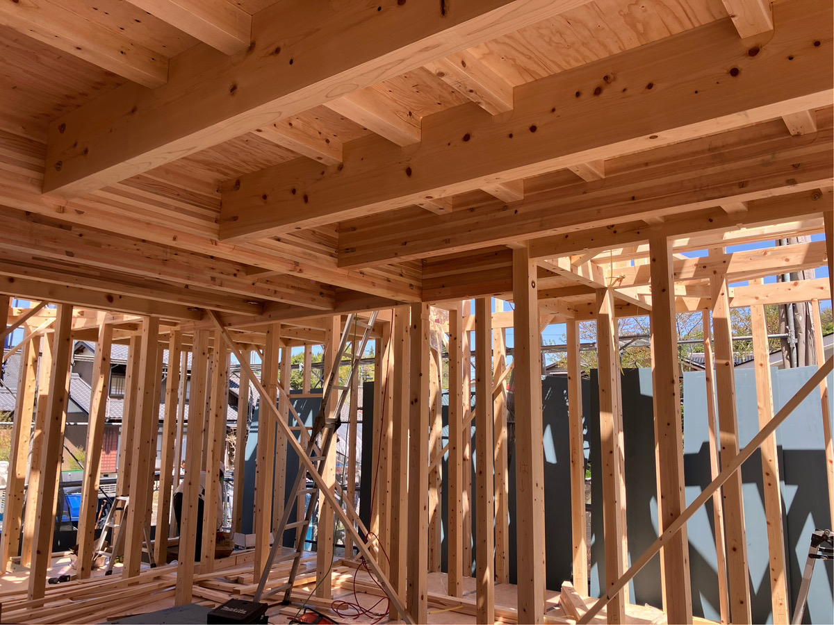 桧の香りに包まれて、家ができる日 画像