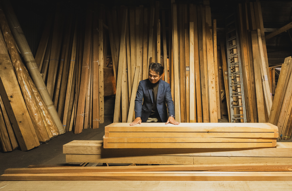 アイギハウジングの木材倉庫