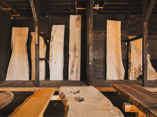 置ける 倉庫内部