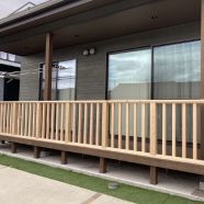 お子様の安全を守るウッドデッキ手摺工事 アイキャッチ画像