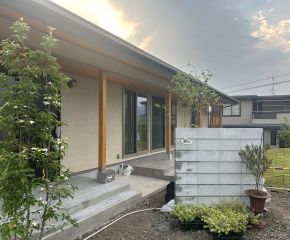 LOGGIA SEASON2 オープンに向けて外構工事進行中！ アイキャッチ画像