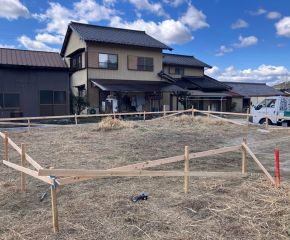 住まいの輪郭をつくる。丁張作業の現場から アイキャッチ画像