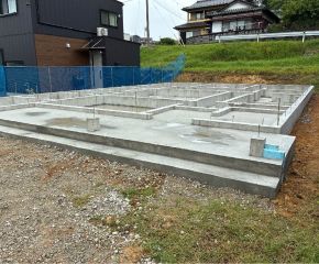 新築住宅の基礎工事が完了しました！ アイキャッチ画像