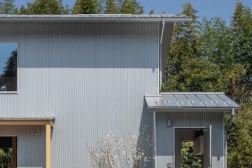 シンボルツリーが玄関先を彩ります