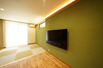 伝統的な和風の土壁の一種であるジュラク塗りの壁で和の趣きを演出