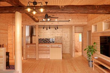 ブラックの照明器具が空間を引き締めます