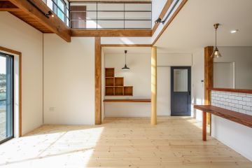 リビング学習が出来る様、カウンターを設置
