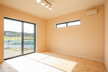 調湿性の高いパインフローリングは、上質な睡眠環境に整えてくれます