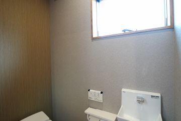 グレーのクロスでコーディネートしたシックな空間