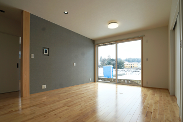 2200㎜のハイサッシで光がたっぷり差し込みます