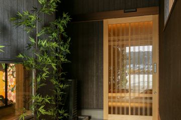 店舗入り口