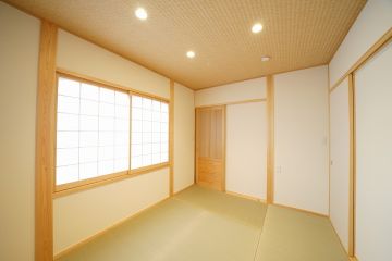 和の空間に似合うこだわりの造作建具