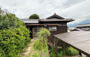 離れ