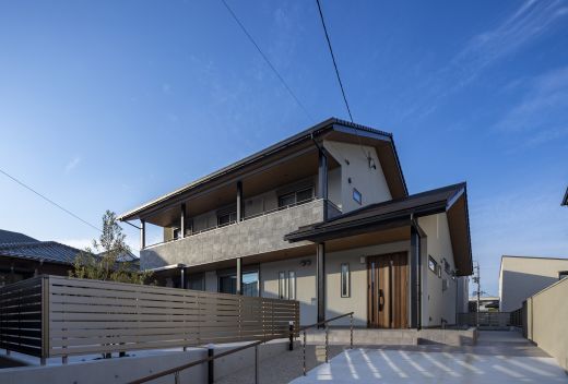 邸宅感のあるシックな家